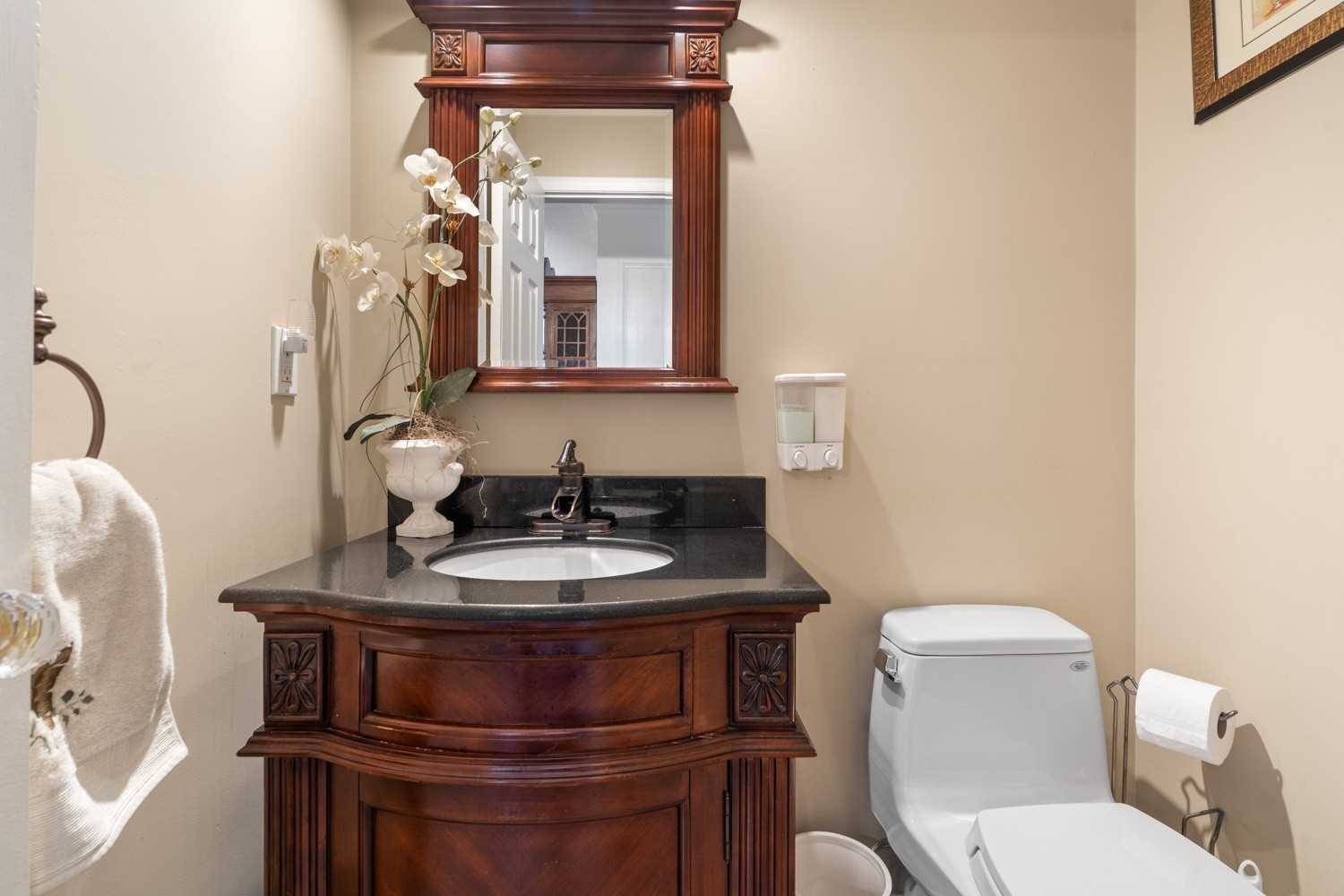 Listing W5945293 - Large Photo # 12