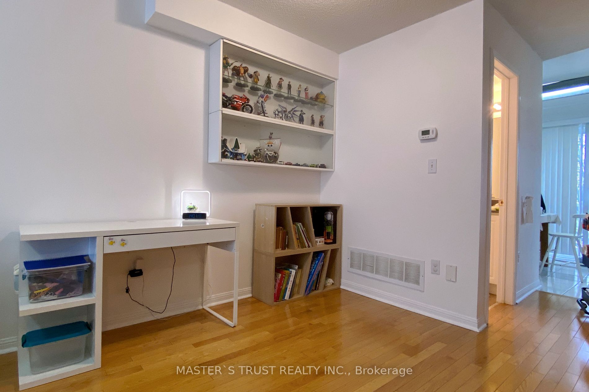 80 Acorn Pl, #50