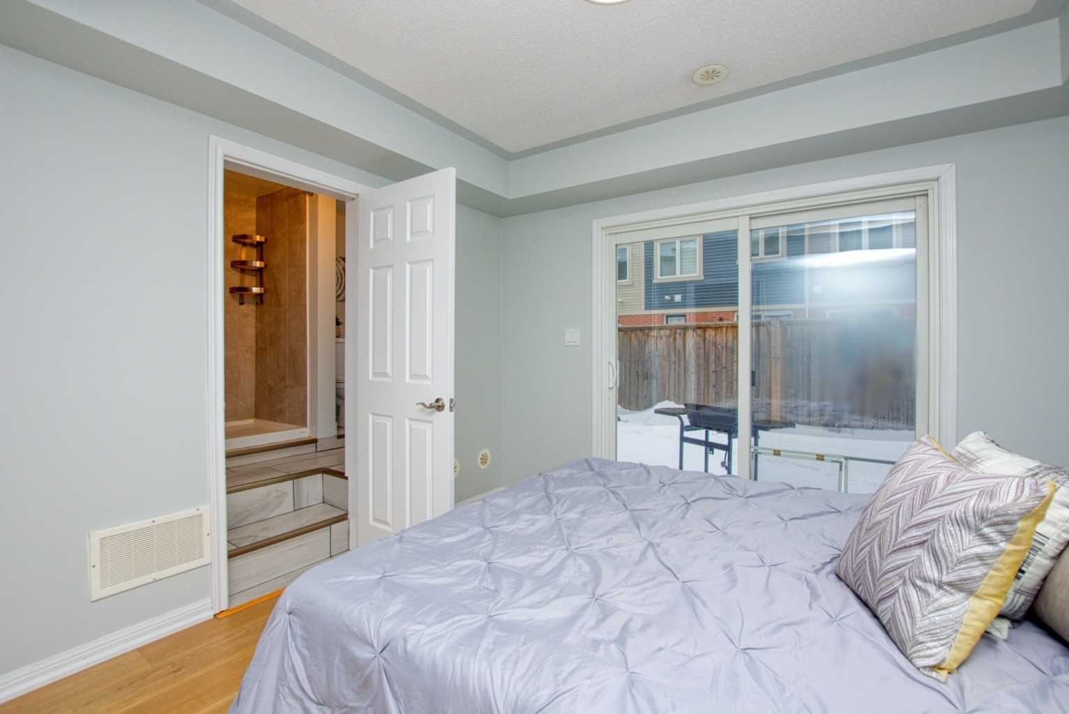 Listing W5945447 - Large Photo # 10