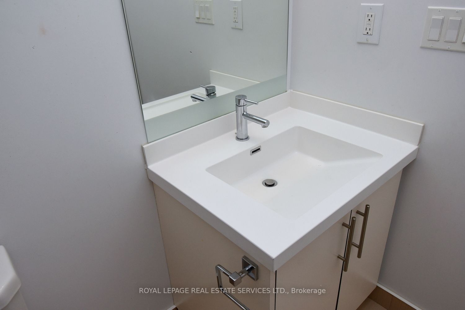 55 Speers Rd, #1312