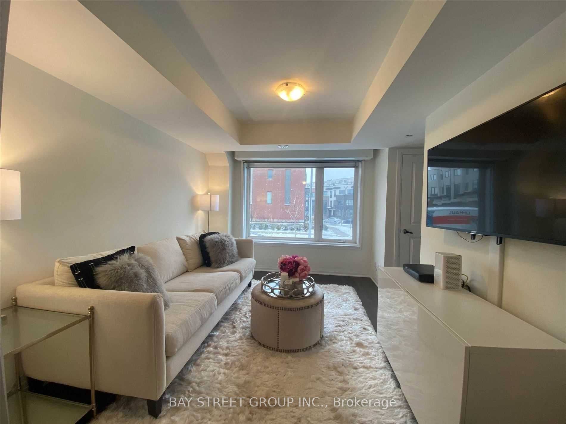 175 William Duncan Rd, #6