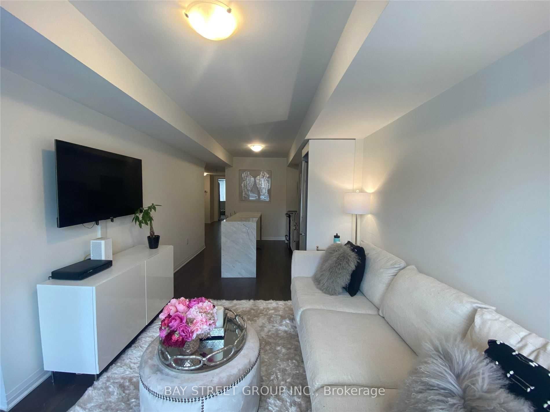 175 William Duncan Rd, #6