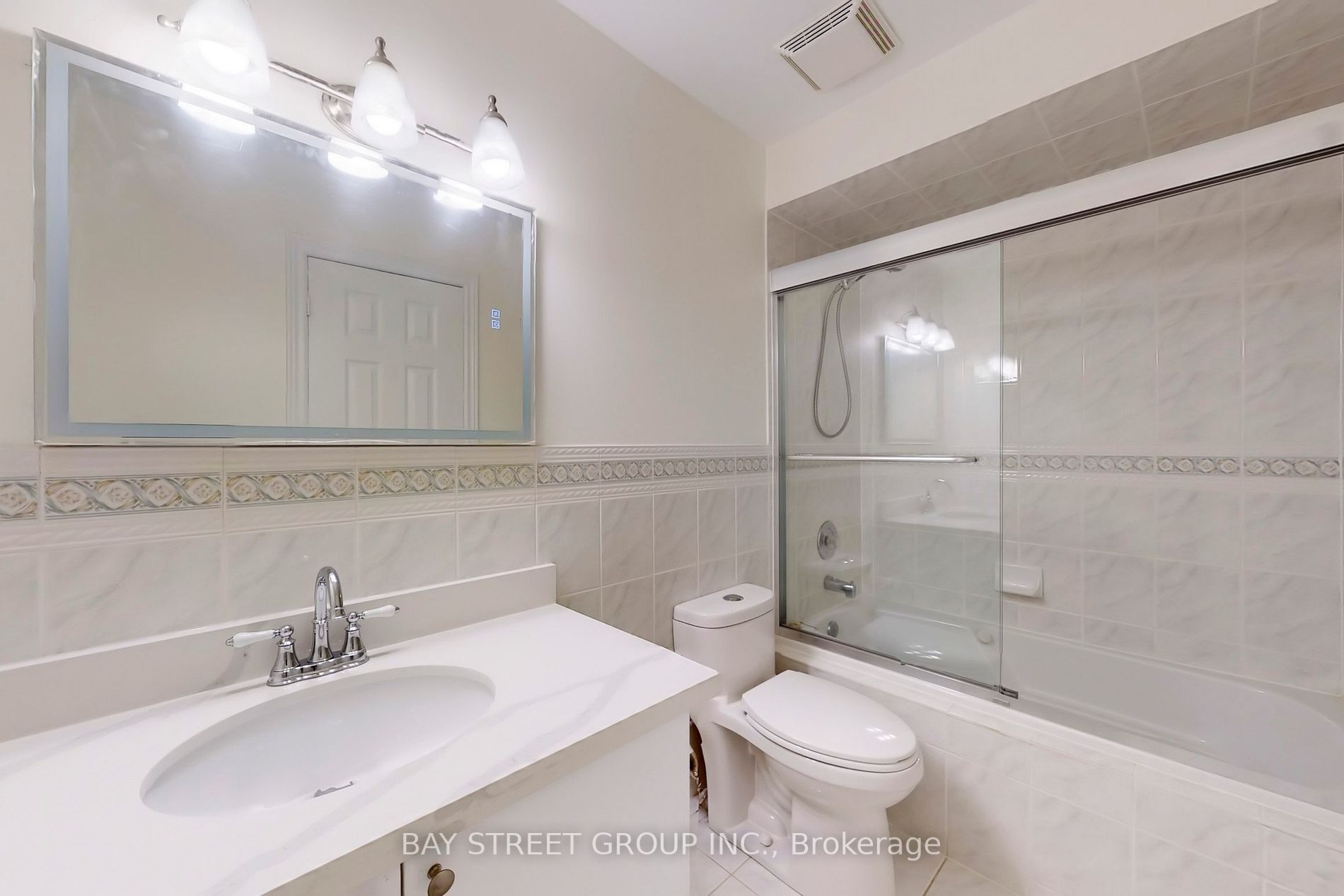 Listing W5945728 - Large Photo # 12