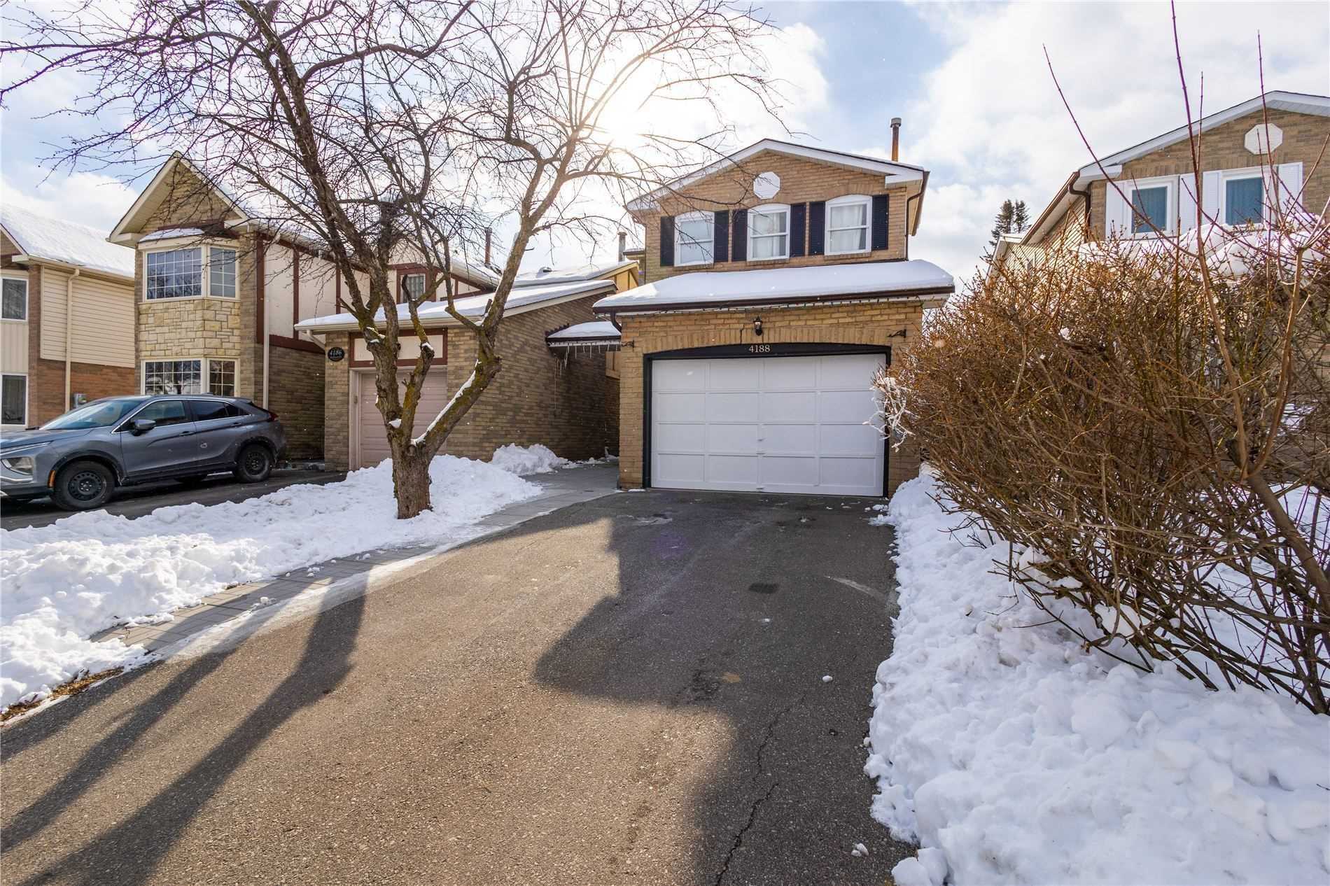 Listing W5945735 - Large Photo # 1