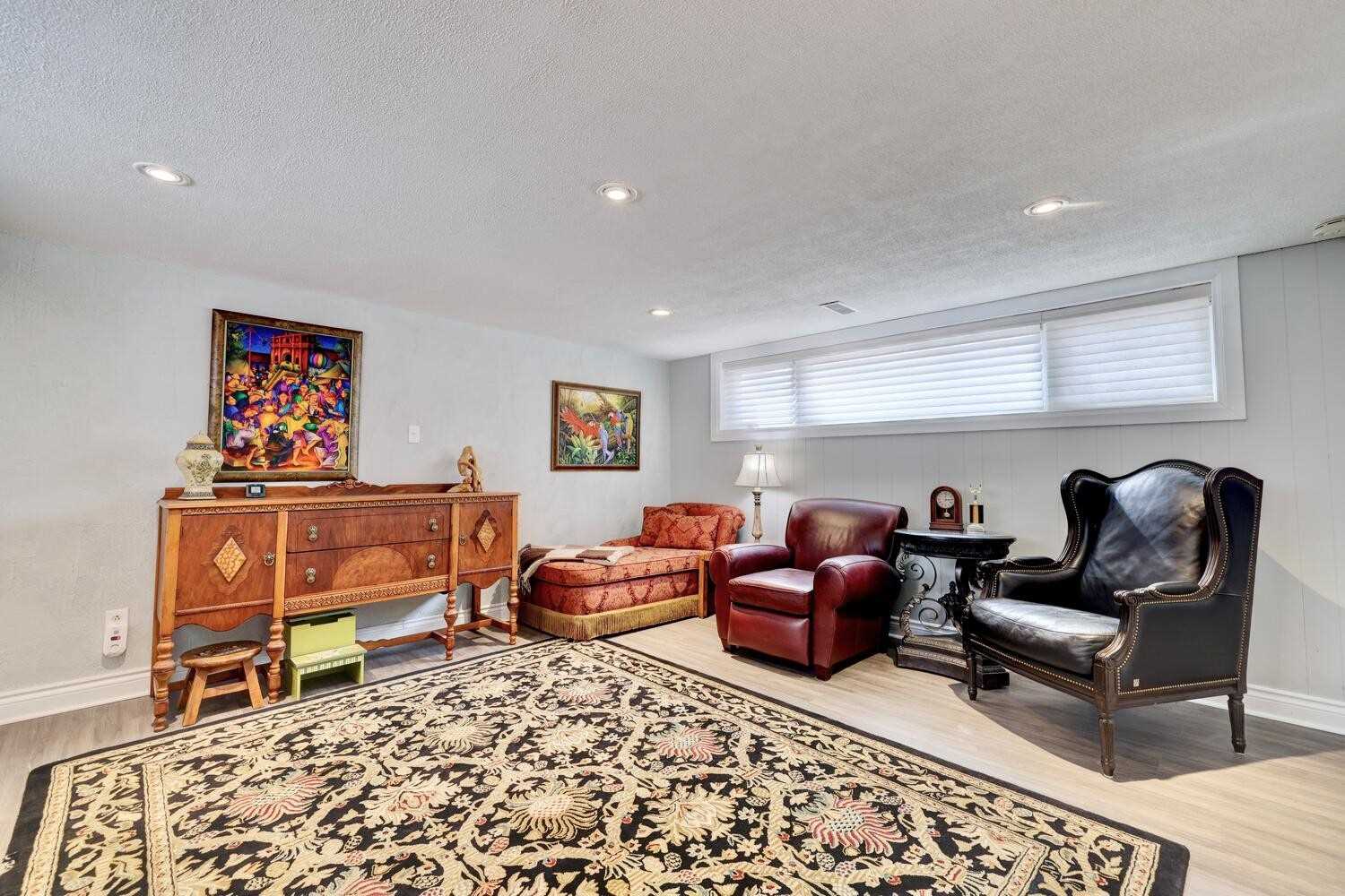 Listing W5945765 - Large Photo # 28