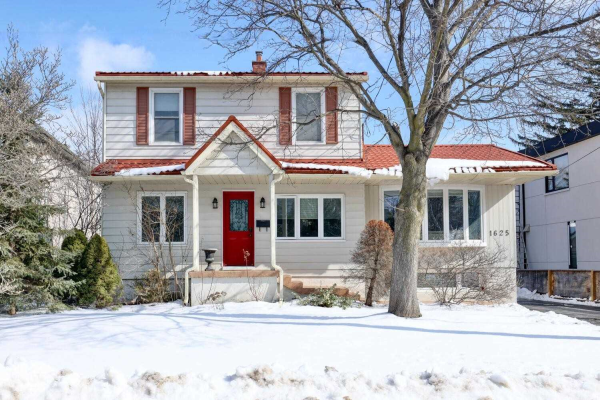 1625 Trotwood Ave, Mississauga