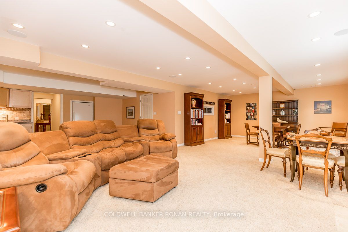 Listing W5945828 - Large Photo # 29