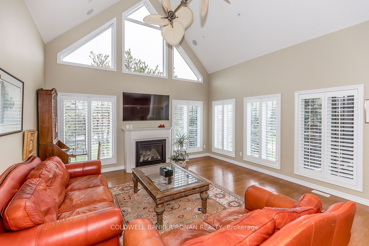 Listing W5945828 - Large Photo # 12