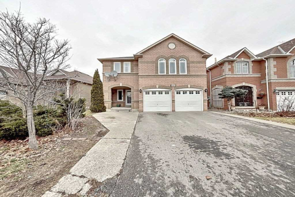 247 Cresthaven Rd, Brampton