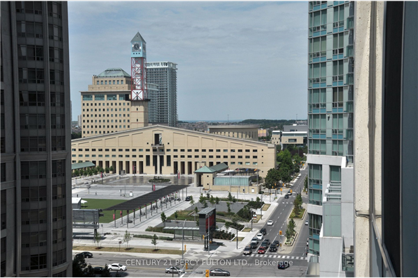 225 Webb Dr, Mississauga