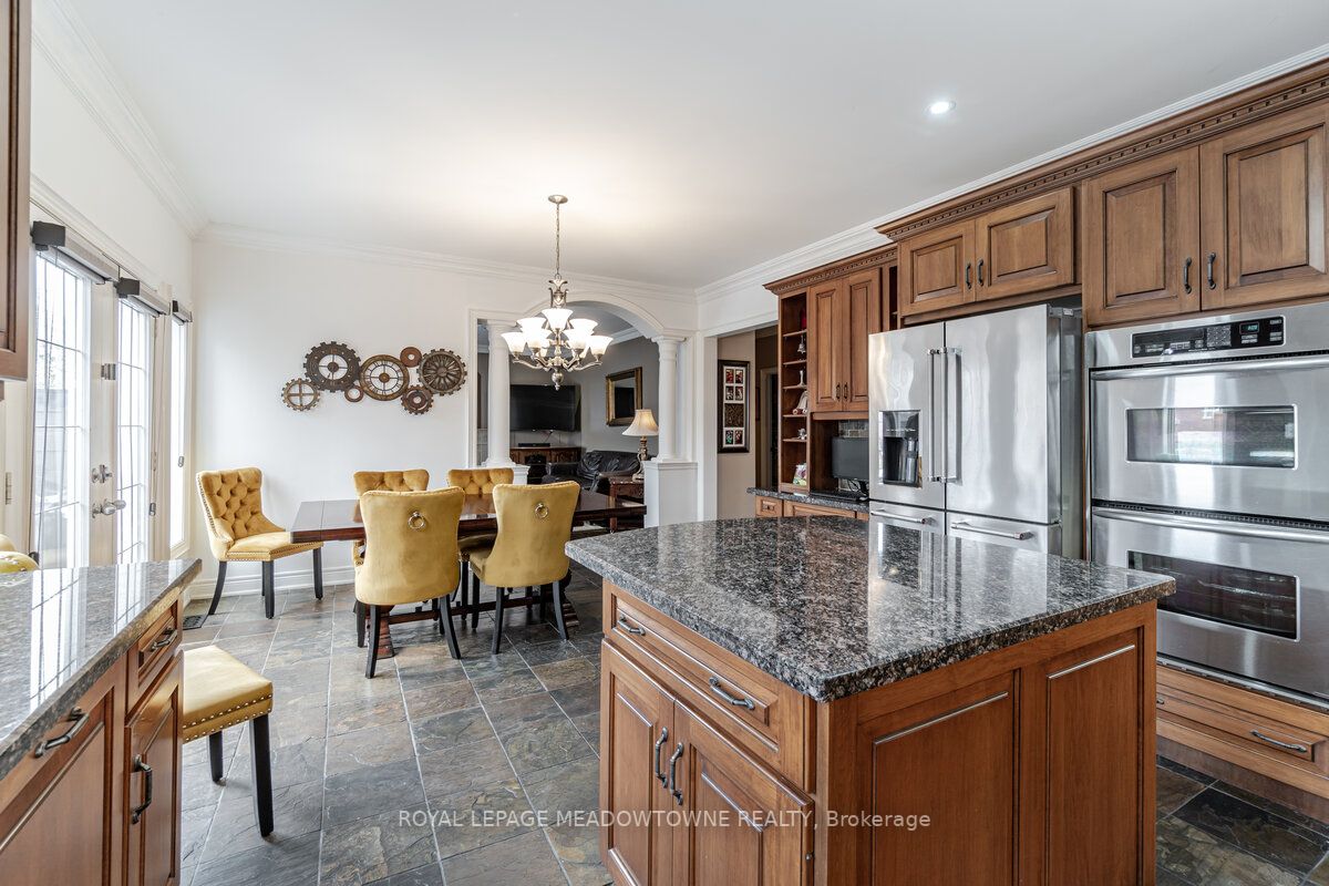 Listing W5946152 - Large Photo # 13