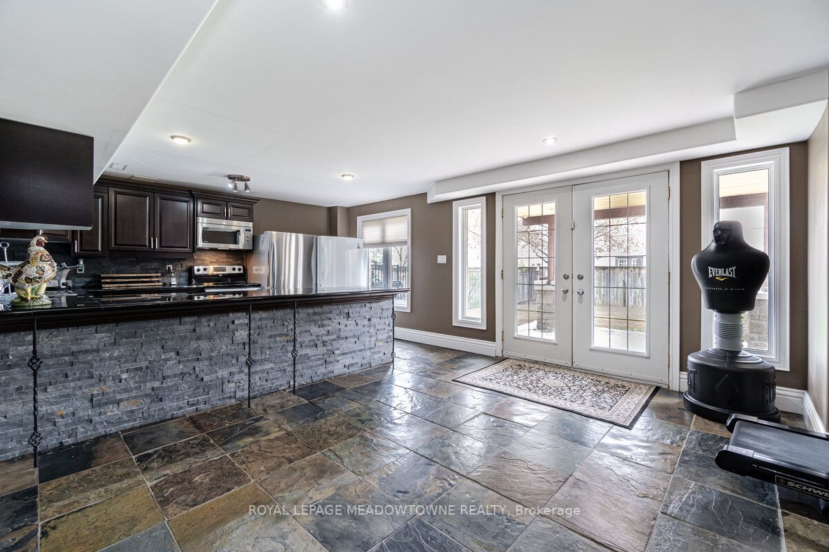 Listing W5946152 - Large Photo # 33