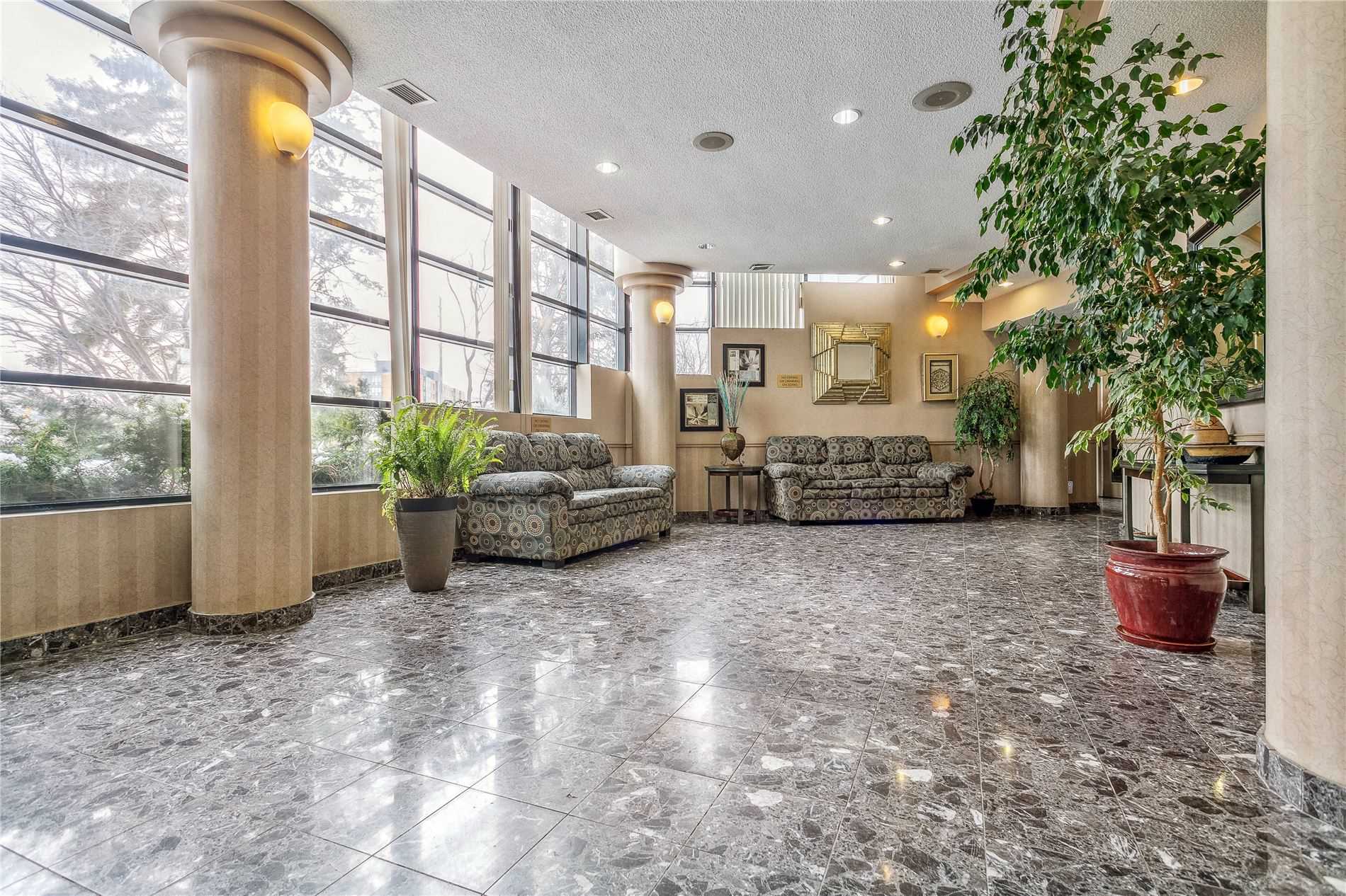 Listing W5946303 - Large Photo # 4