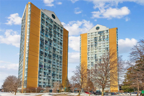 25 Trailwood Dr, Mississauga