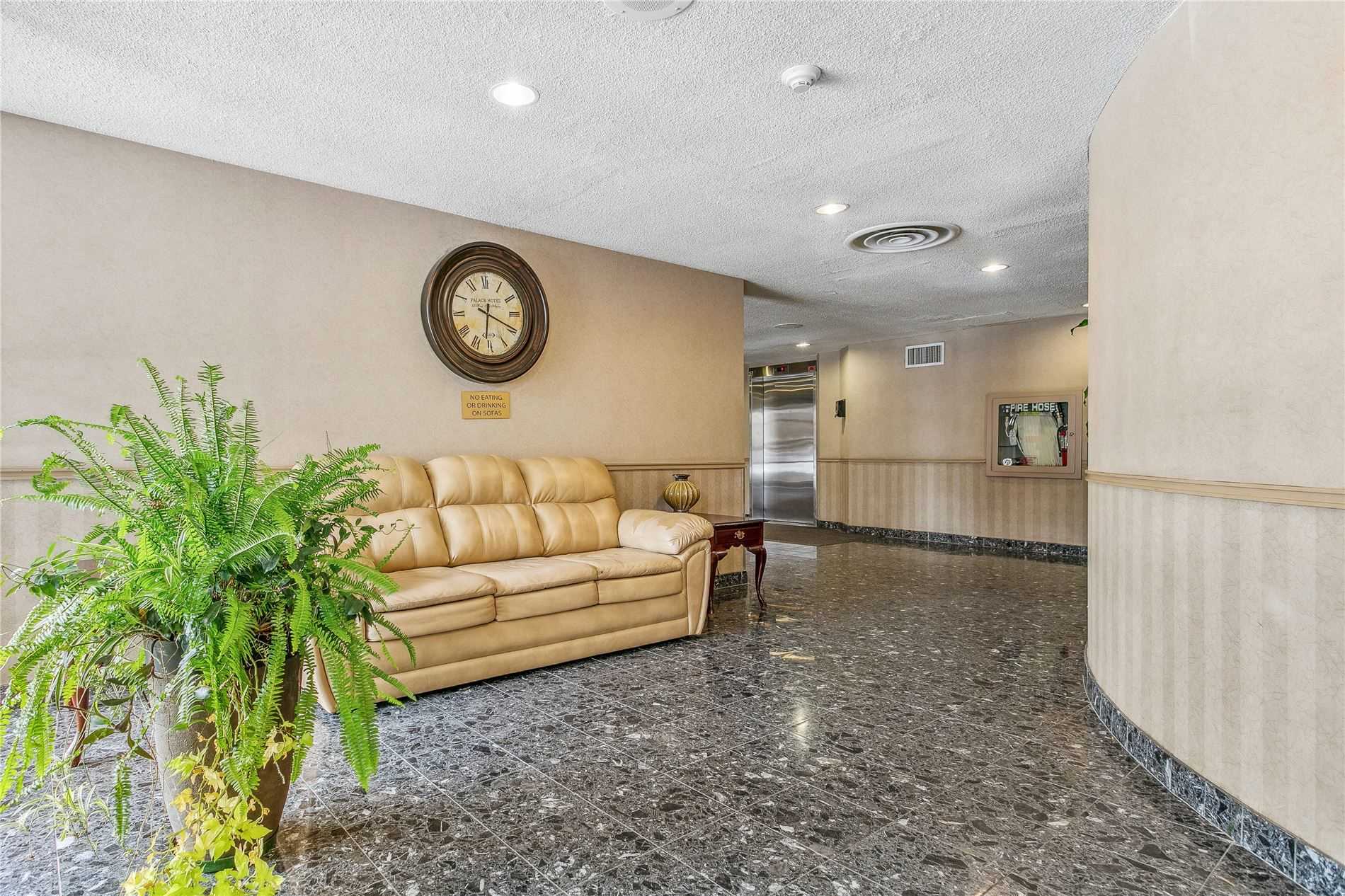 Listing W5946303 - Large Photo # 6