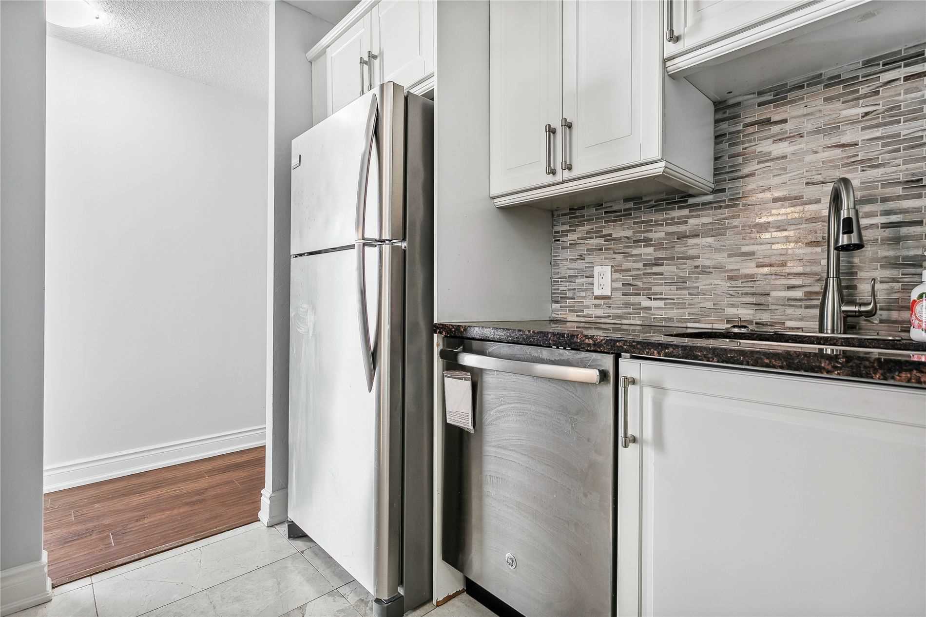 Listing W5946303 - Large Photo # 18