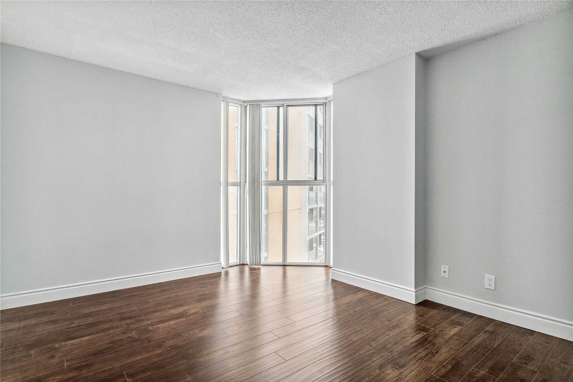 Listing W5946303 - Large Photo # 26