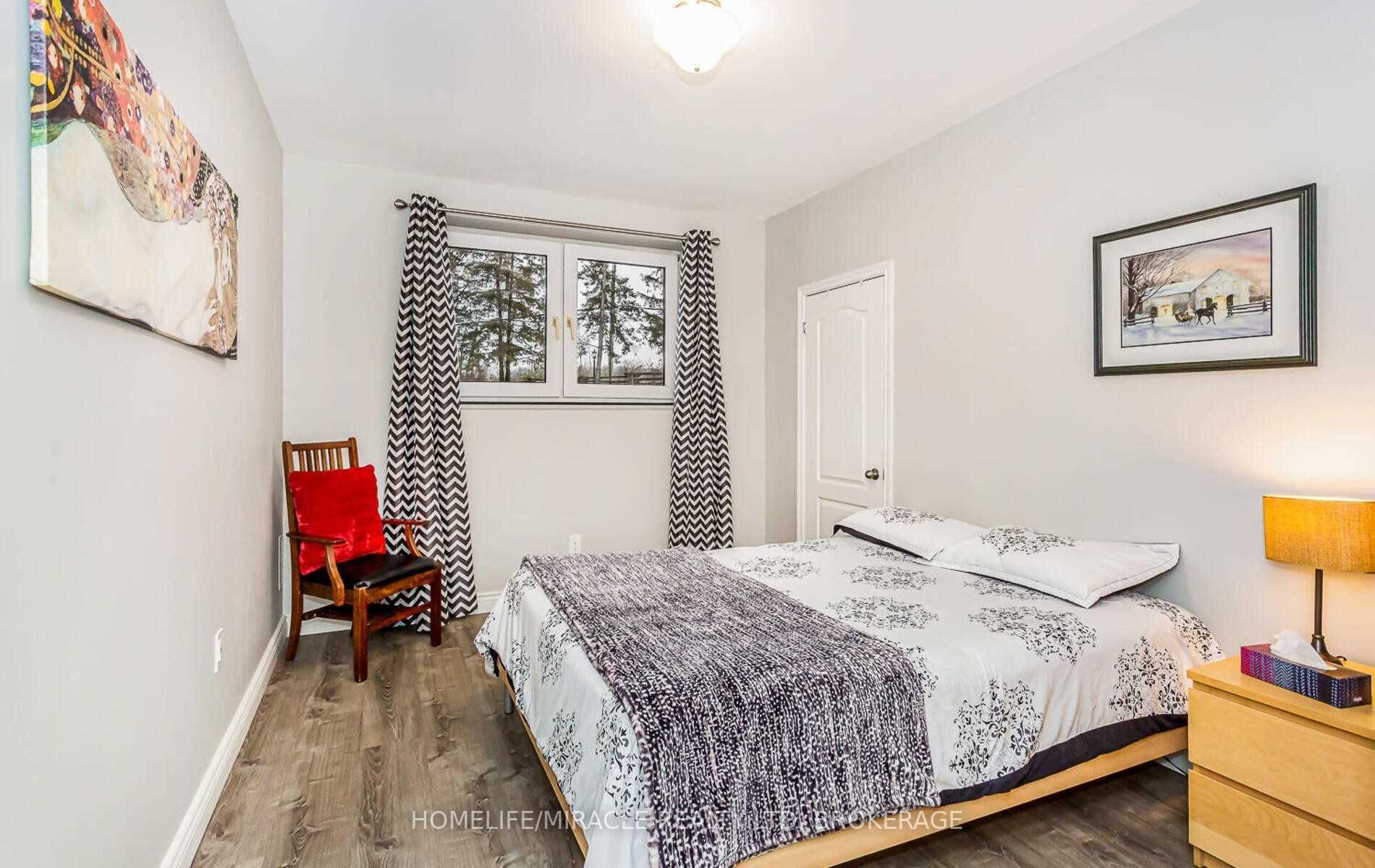 Listing W5946671 - Large Photo # 33