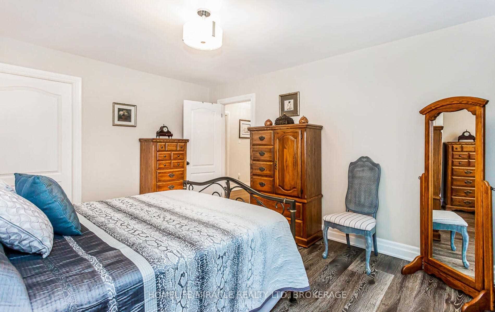 Listing W5946671 - Large Photo # 18