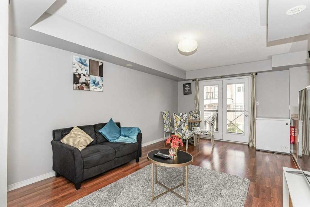 Listing W5946673 - Large Photo # 2