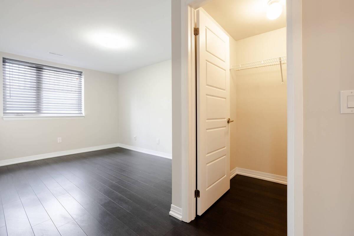 Listing W5946733 - Large Photo # 17