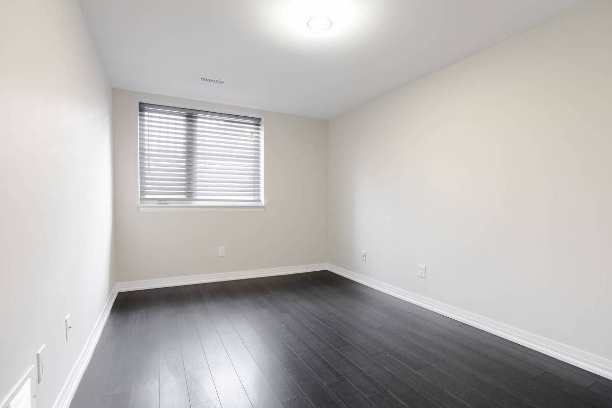 Listing W5946733 - Large Photo # 18