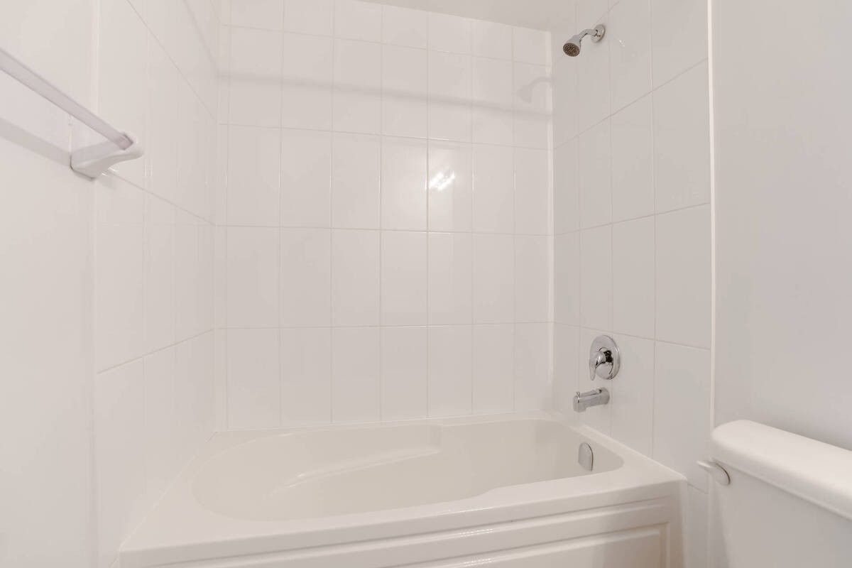 Listing W5946733 - Large Photo # 24