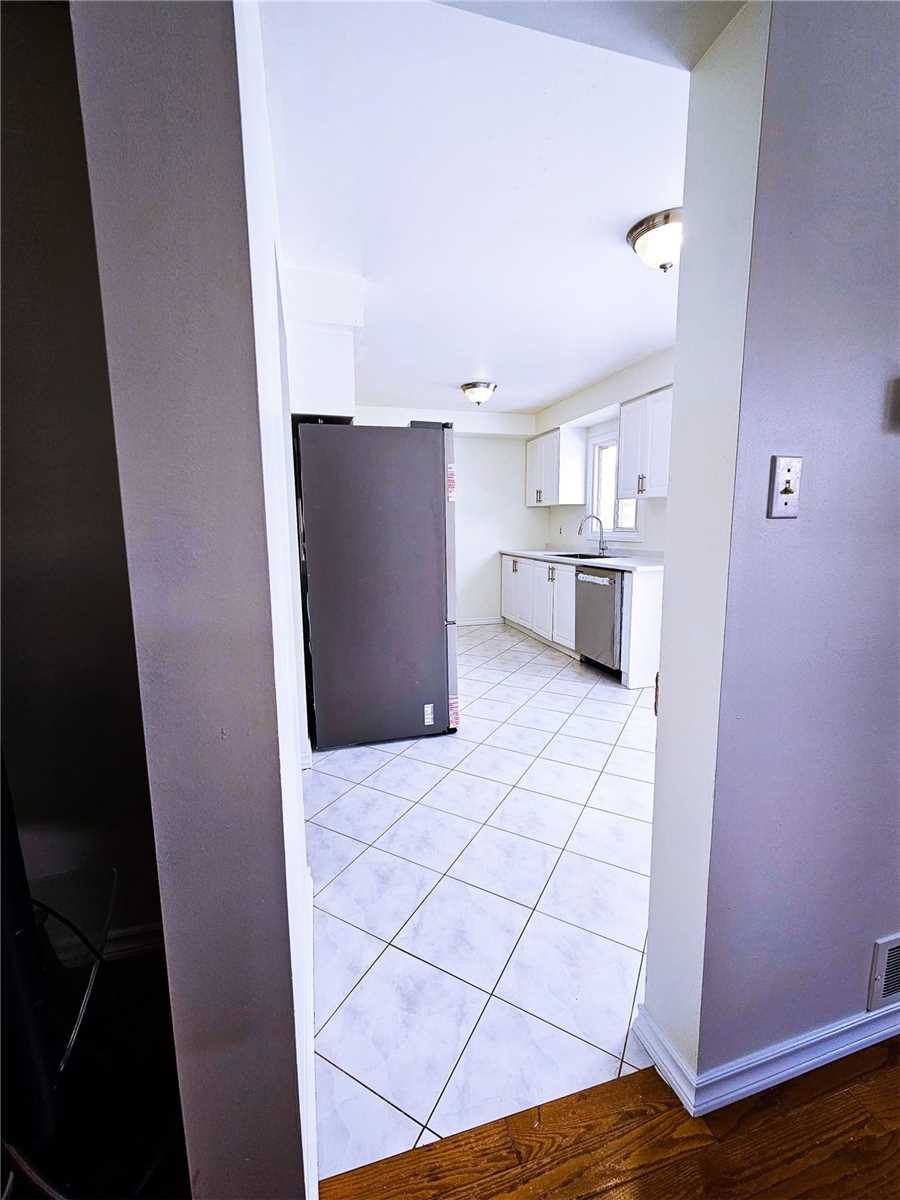 Listing W5946743 - Large Photo # 5