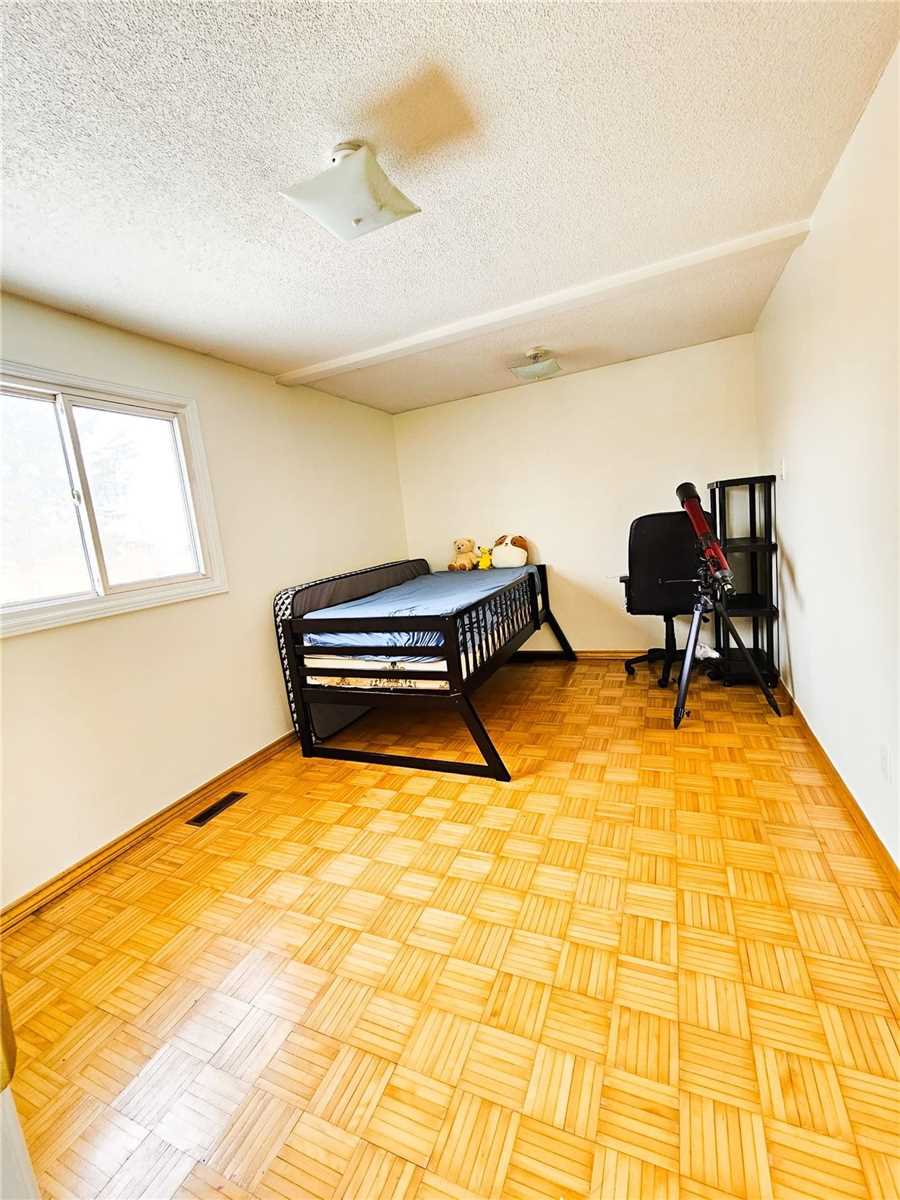 Listing W5946743 - Large Photo # 11