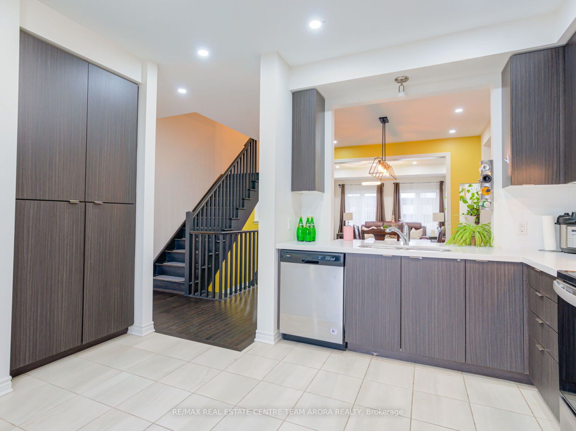 50 Edinburgh Dr, #5