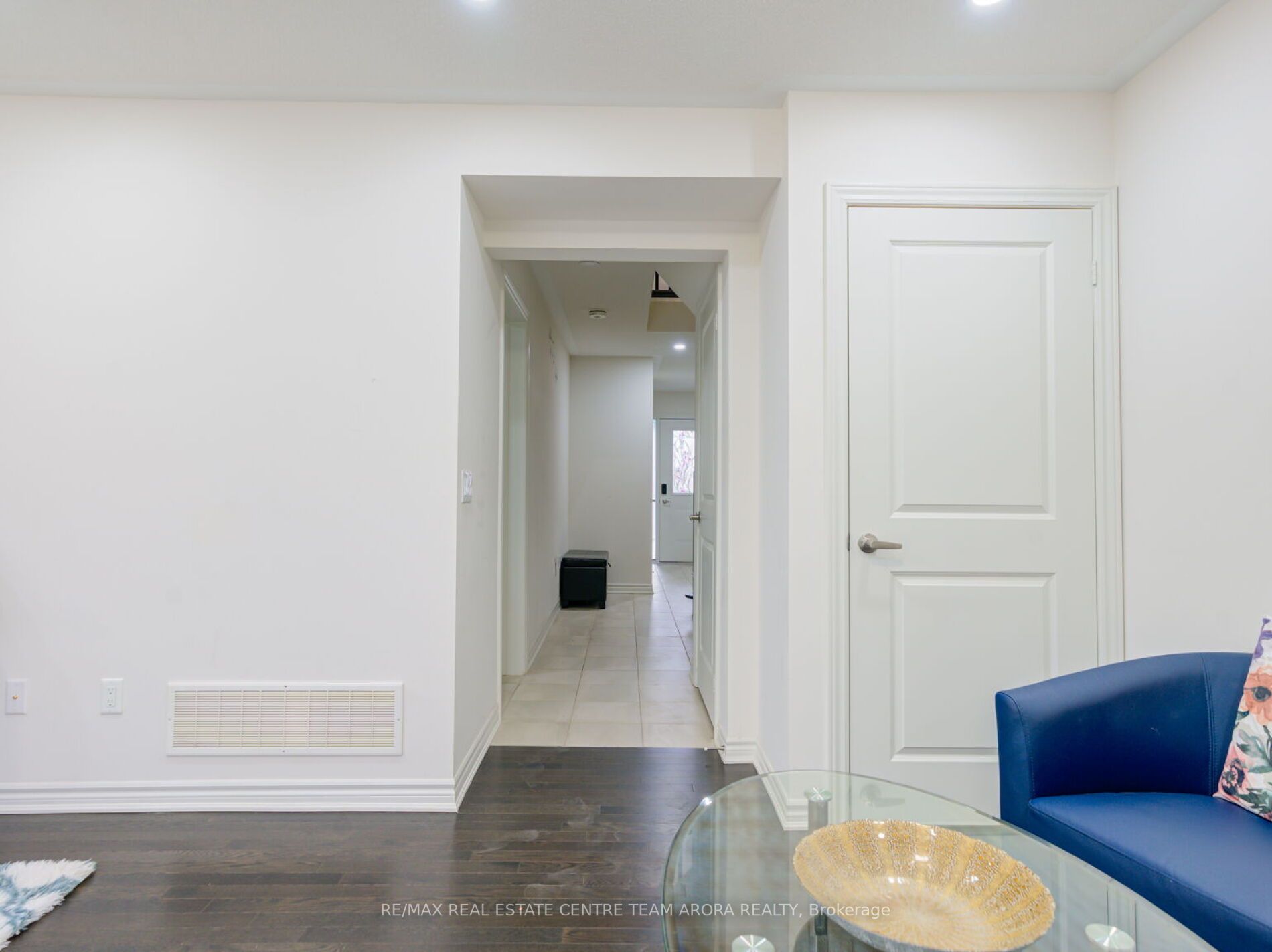 50 Edinburgh Dr, #5