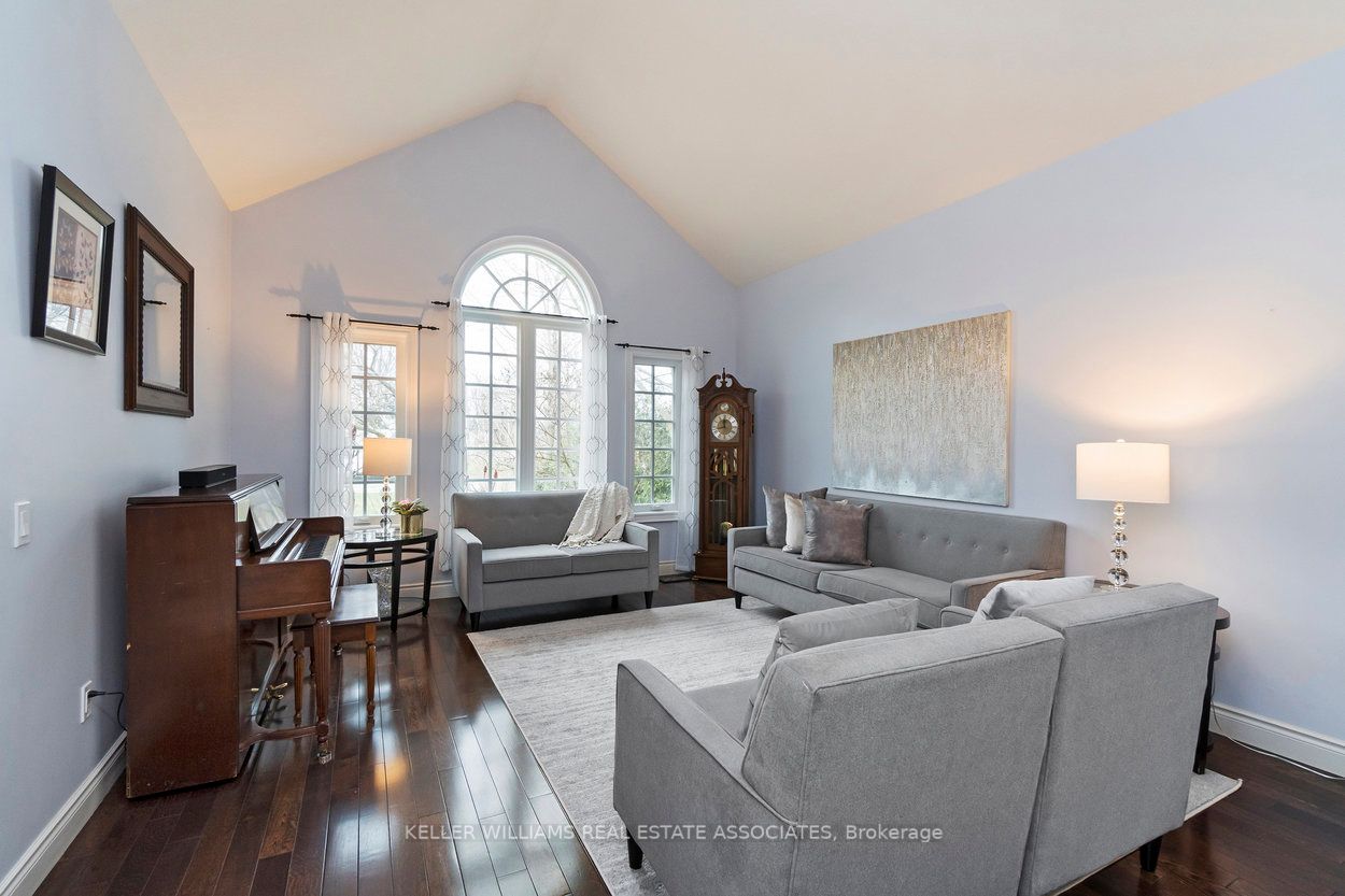 Listing W5947180 - Large Photo # 4