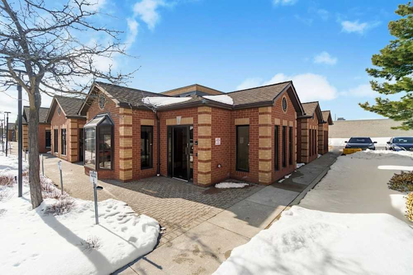 20 Regan Rd, Brampton