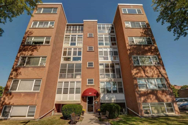 824 Brant St, Burlington