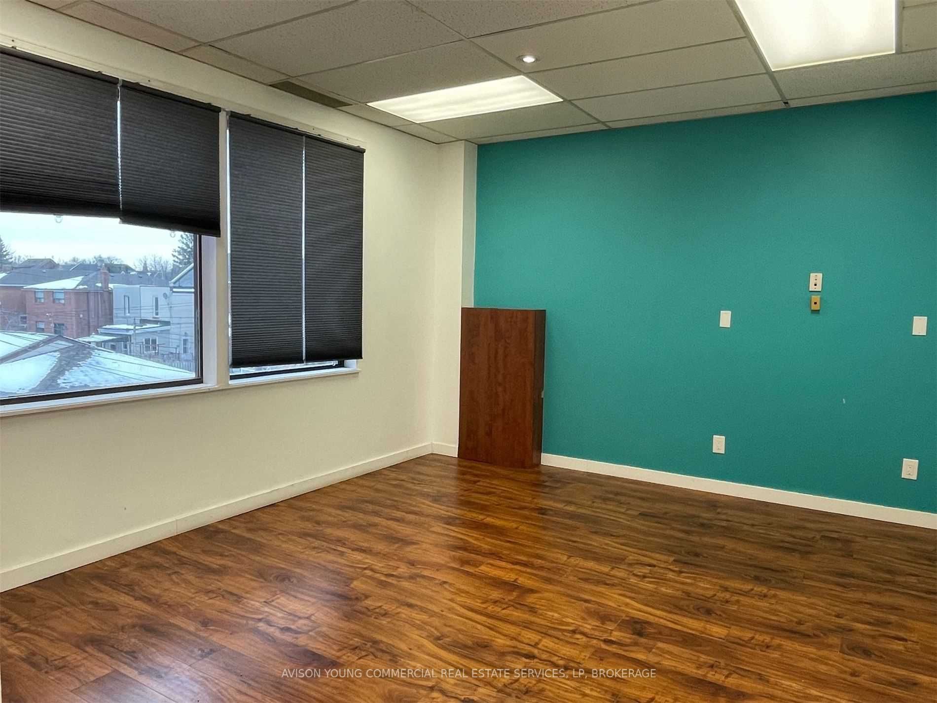 1011 Dufferin St, #205