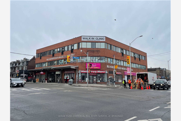 1011 Dufferin St, Toronto