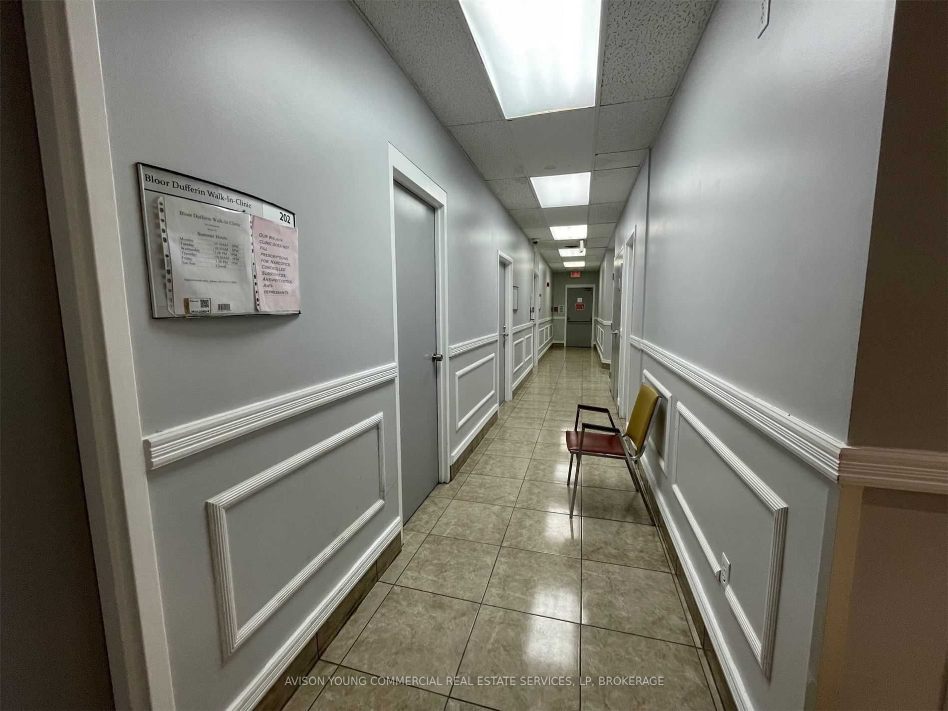 1011 Dufferin St, #205