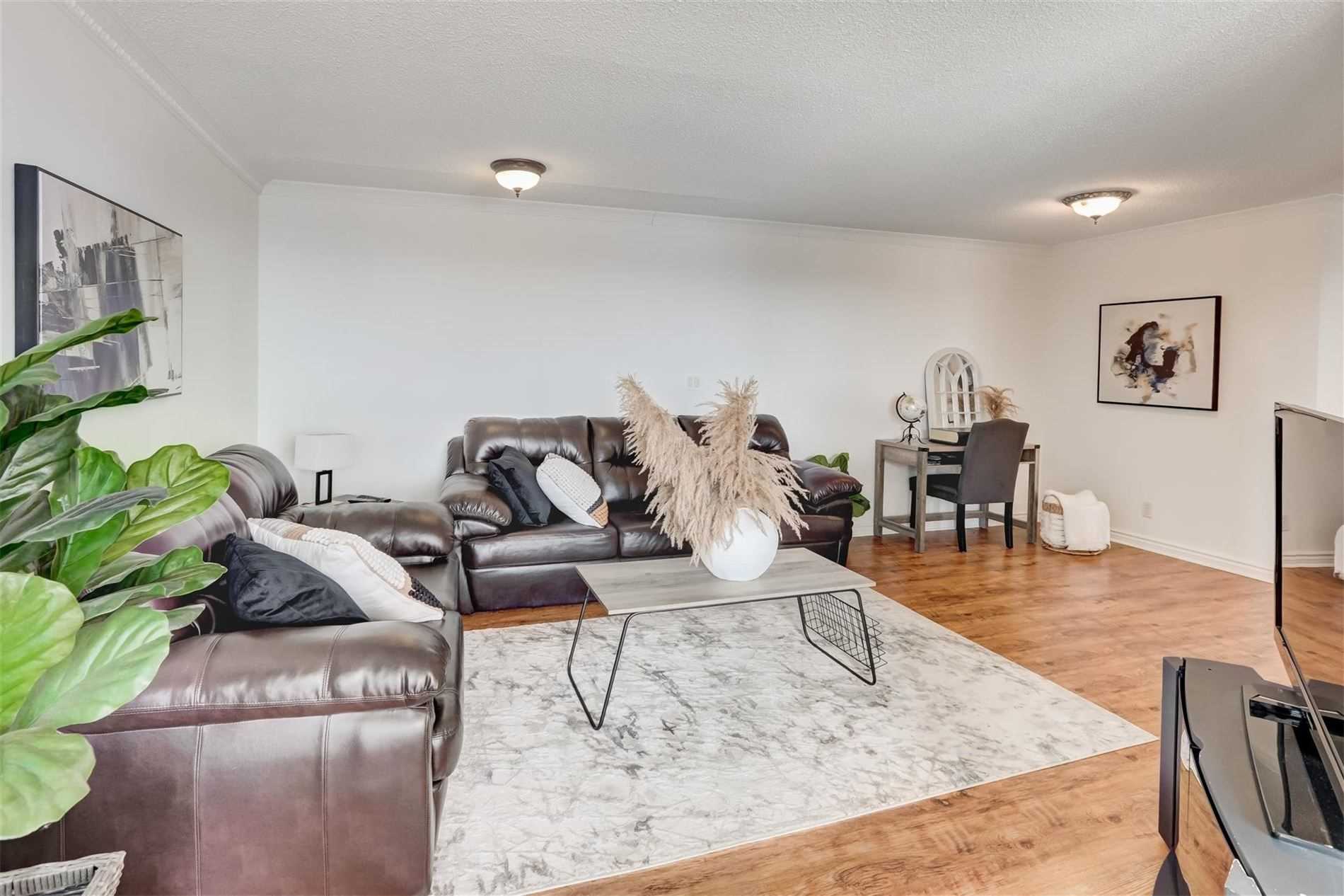 Listing W5947477 - Large Photo # 11