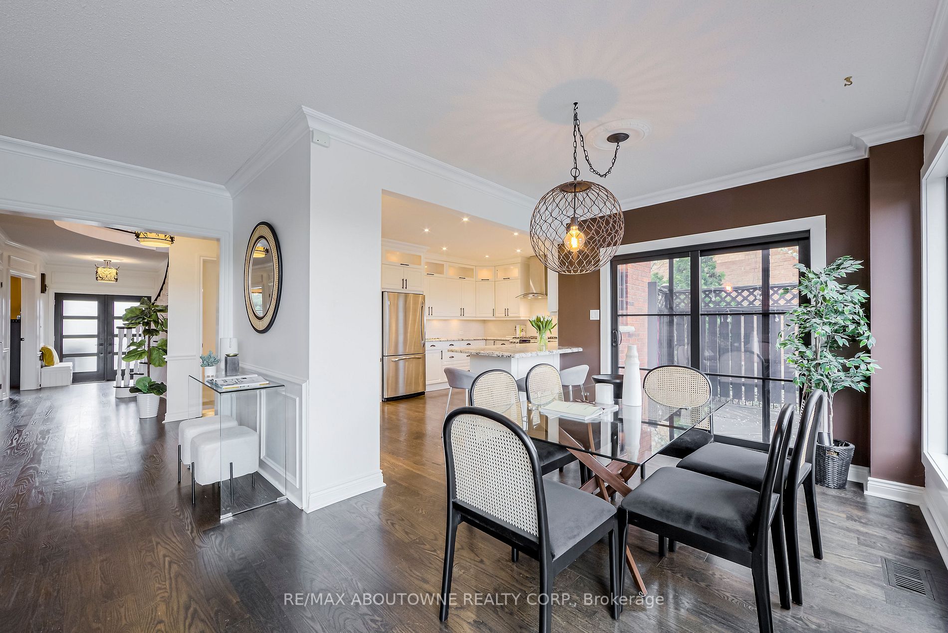 1319 Greeneagle Dr