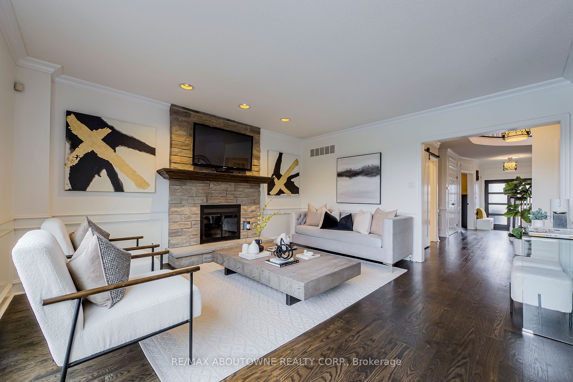 1319 Greeneagle Dr