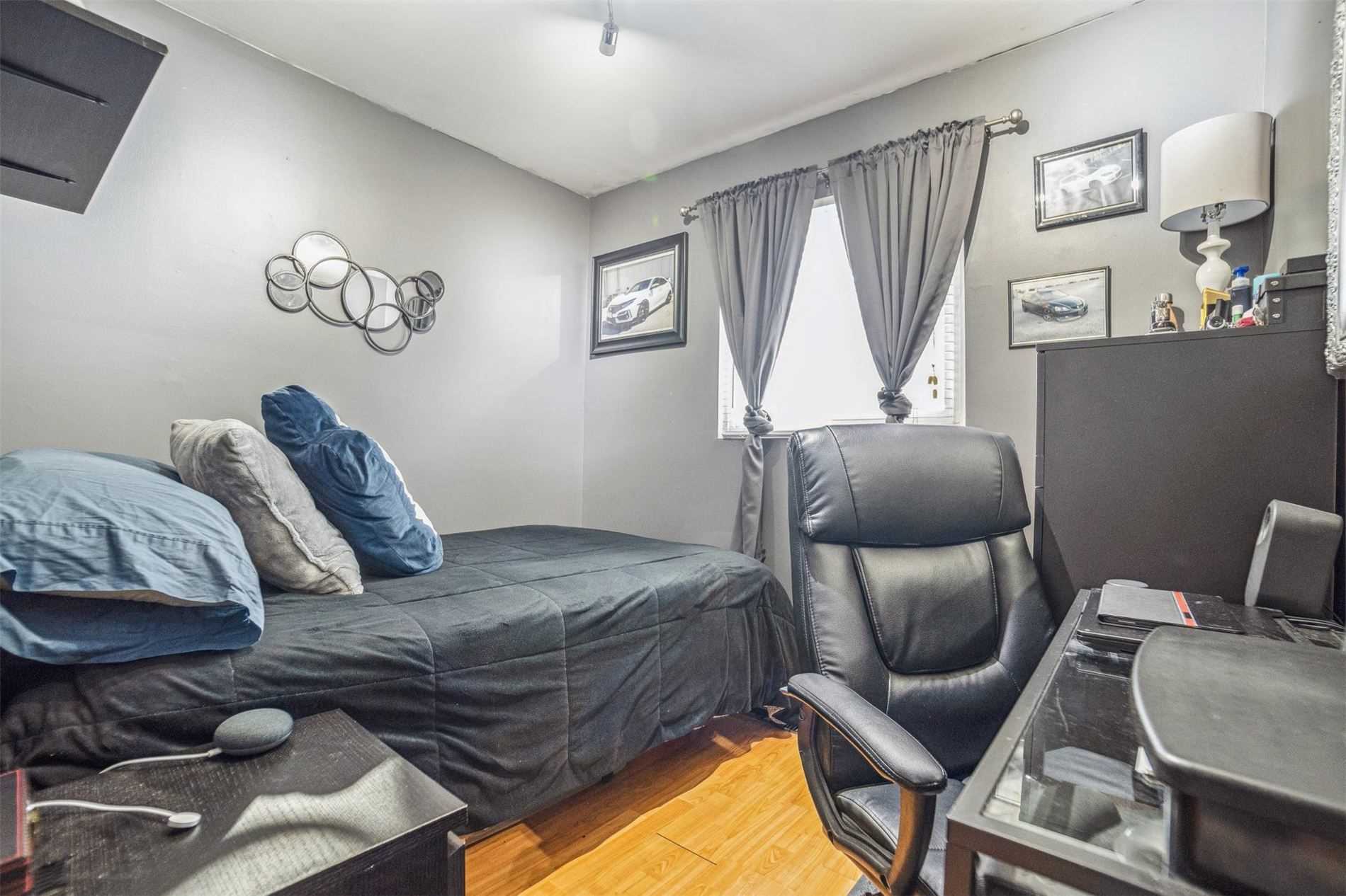 Listing W5947943 - Large Photo # 16