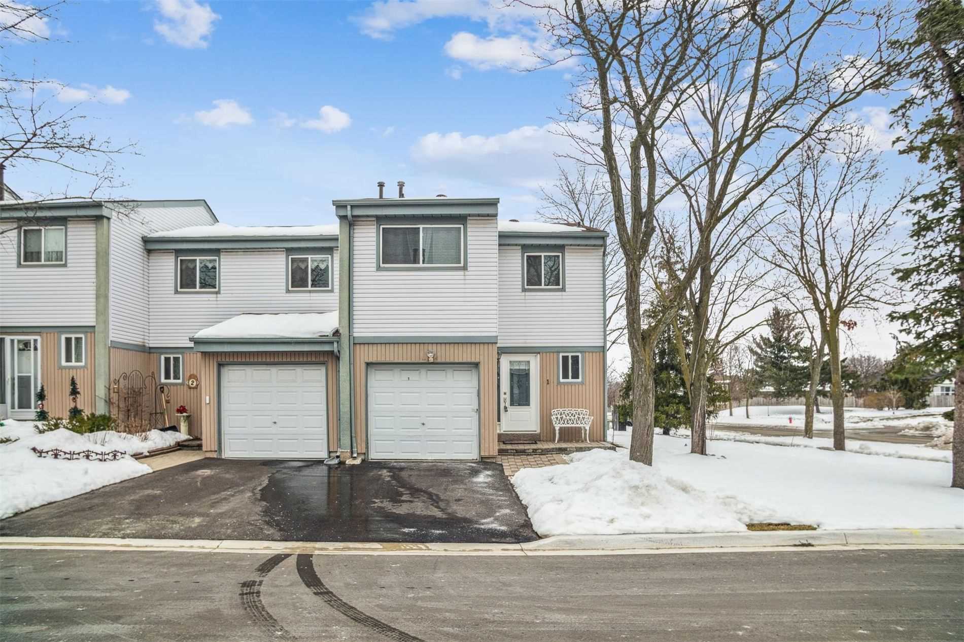 Listing W5947943 - Large Photo # 1