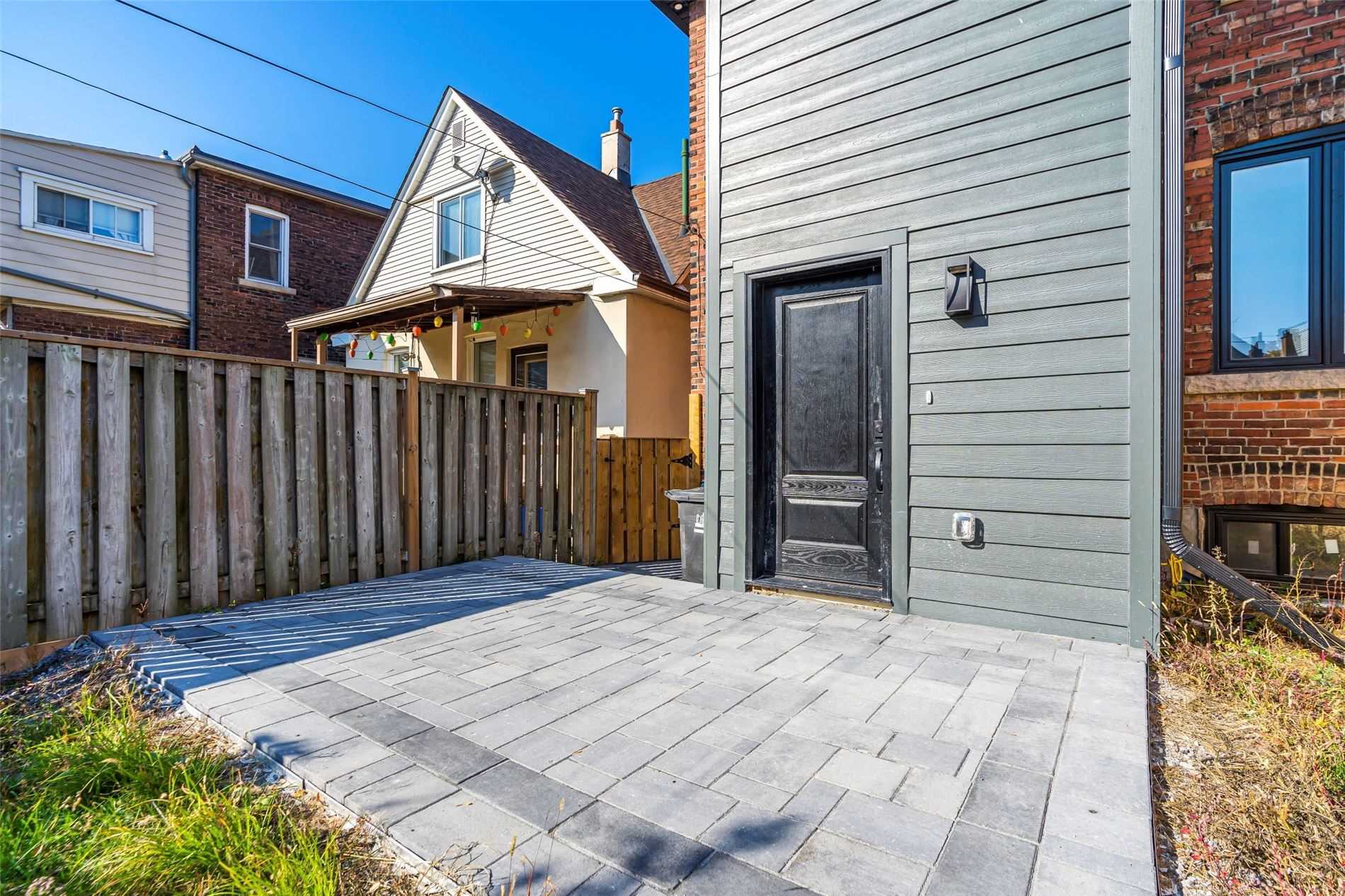 23 Radford Avenue