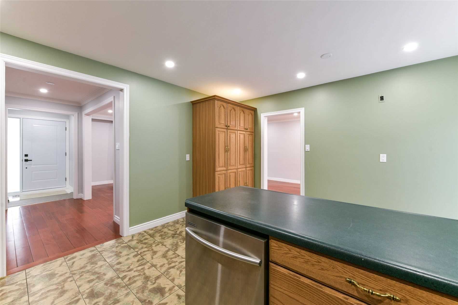 Listing W5948021 - Large Photo # 16