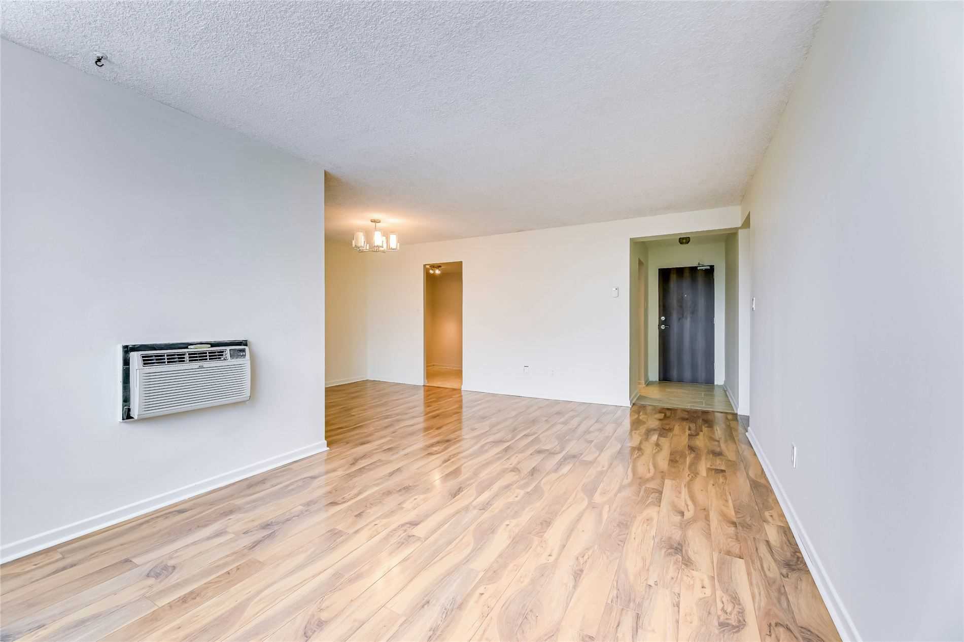 Listing W5948045 - Large Photo # 12