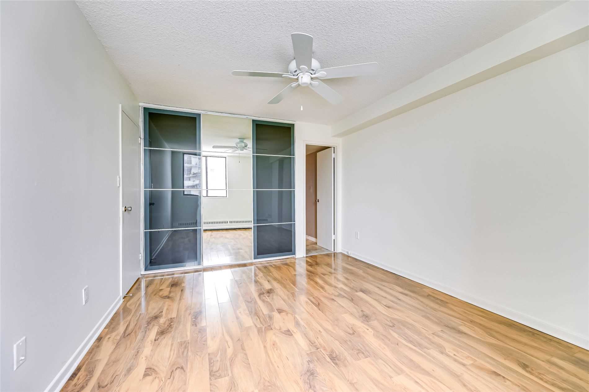 Listing W5948045 - Large Photo # 13