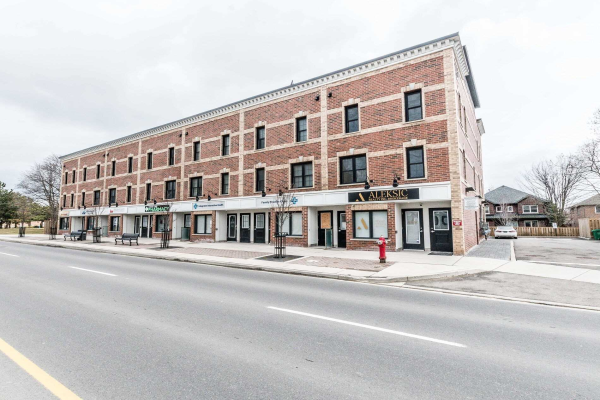 760 Lakeshore Rd E, Mississauga