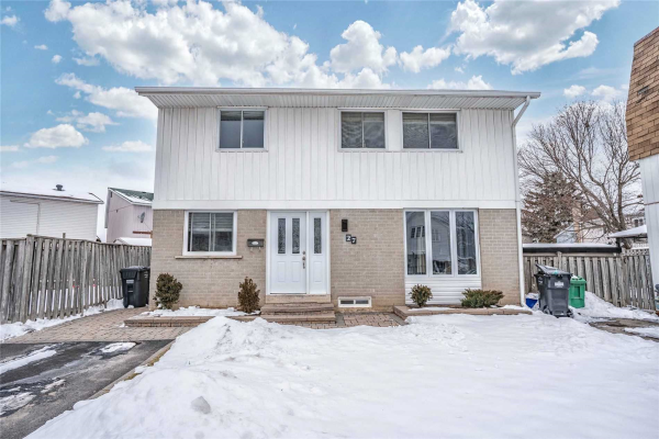 27 Huckleberry Sq, Brampton