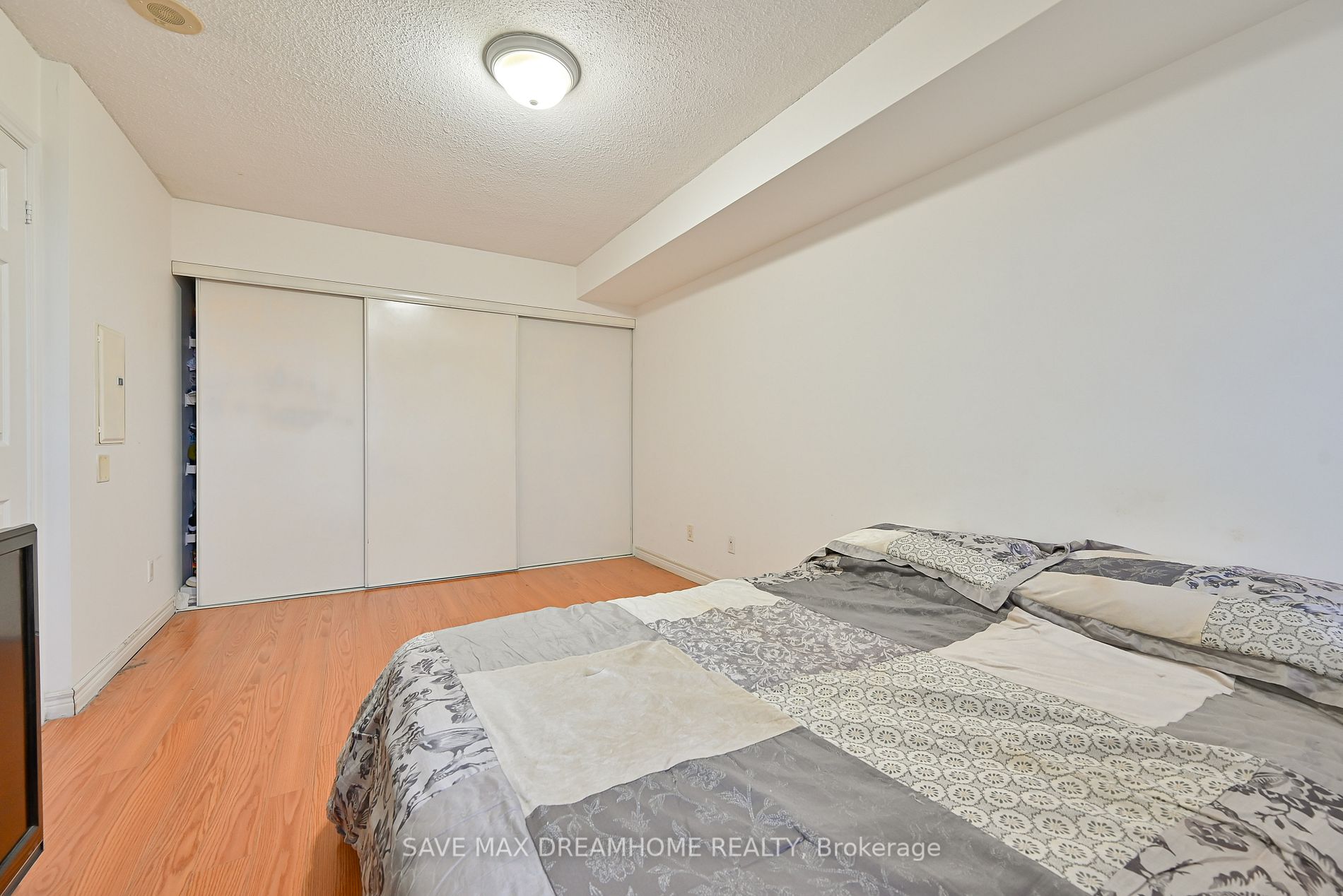 Listing W5948928 - Large Photo # 24