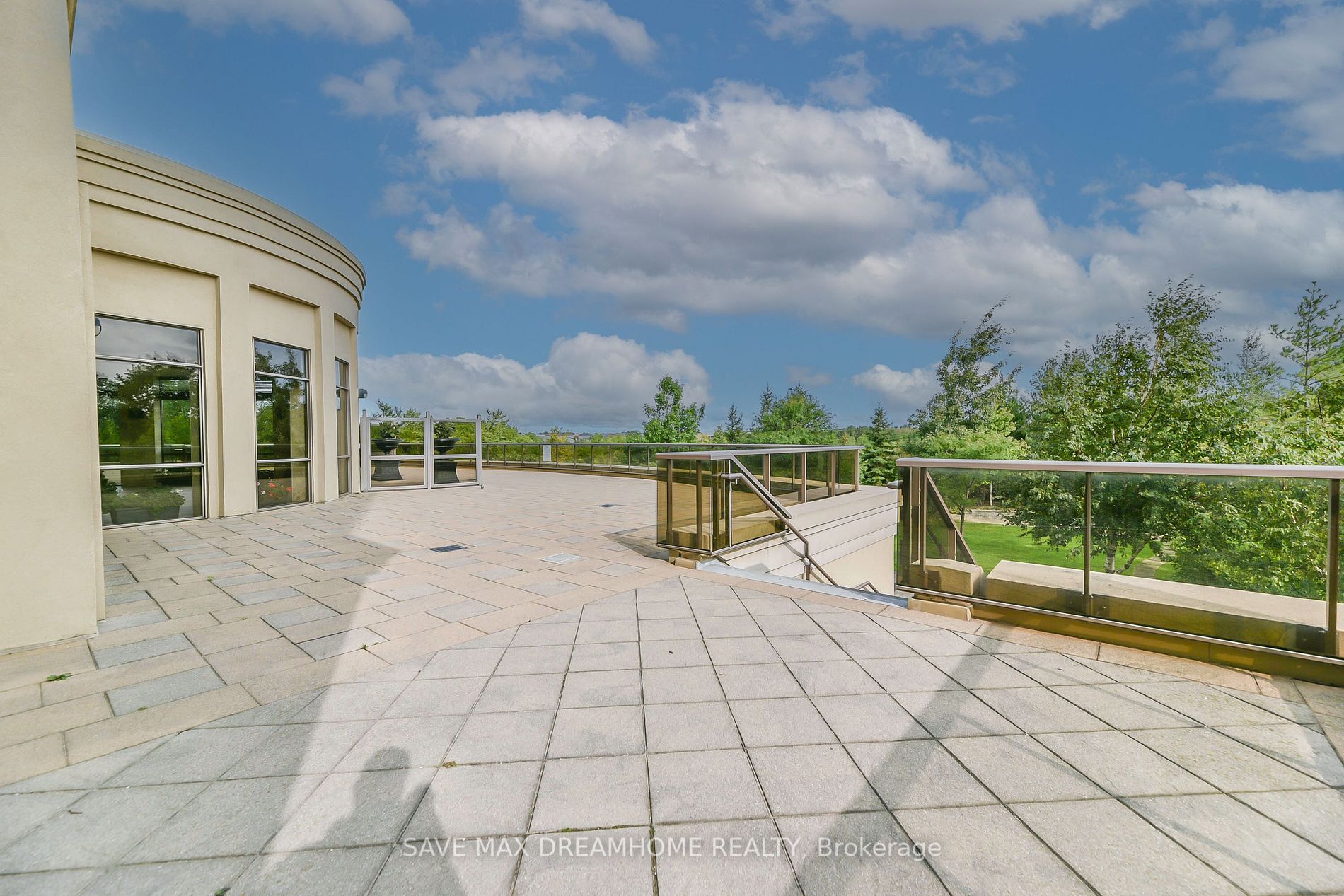 Listing W5948928 - Large Photo # 32